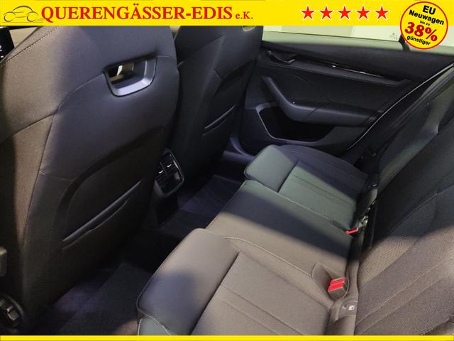 Skoda / Octavia Combi / Weiß / / / 
