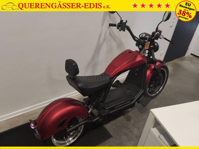 Futura / Chopper E-Roller / Rot / / / 