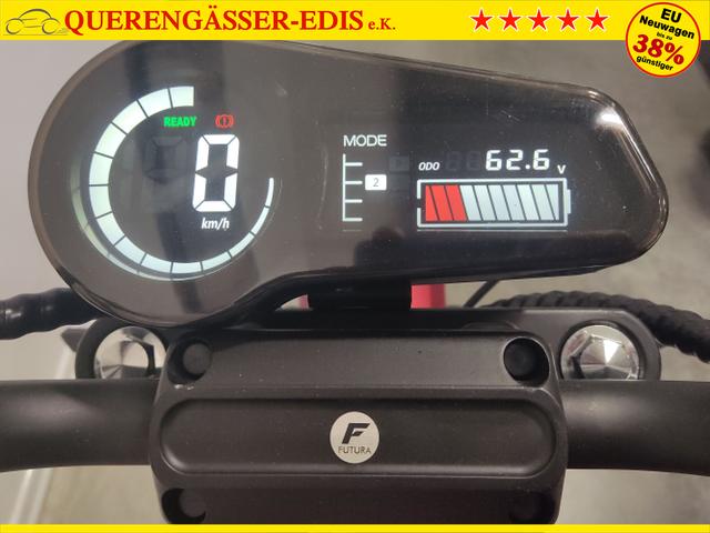 Futura / Chopper E-Roller / Rot / / / 