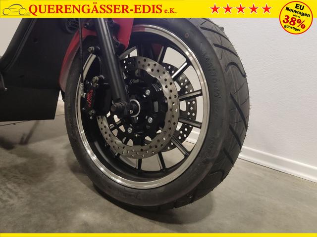 Futura / Chopper E-Roller / Rot / / / 