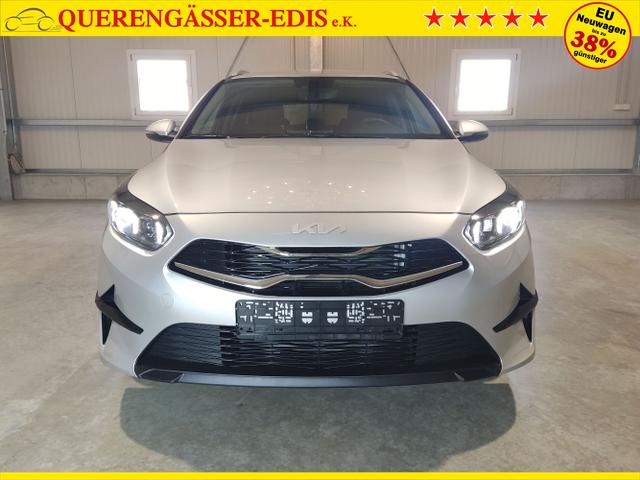 Kia / Ceed Sportswagon / Silber / / / , Beispielbilder, ggf. teilweise mit Sonderausstattung