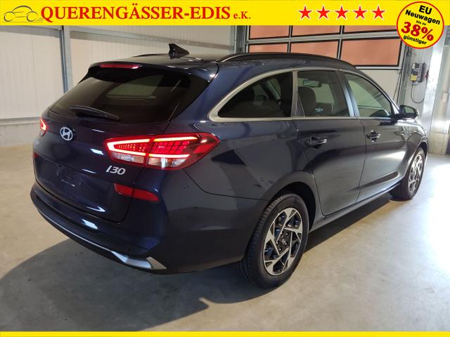 Hyundai / i30 Kombi / Blau / / / , Beispielbilder, ggf. teilweise mit Sonderausstattung