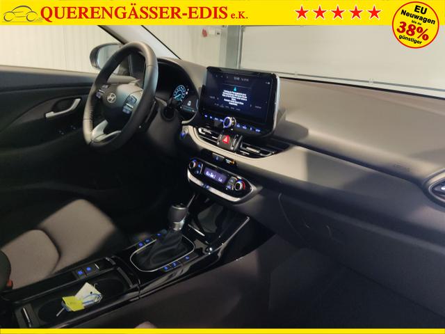 Hyundai / i30 Kombi / Blau / / / , Beispielbilder, ggf. teilweise mit Sonderausstattung