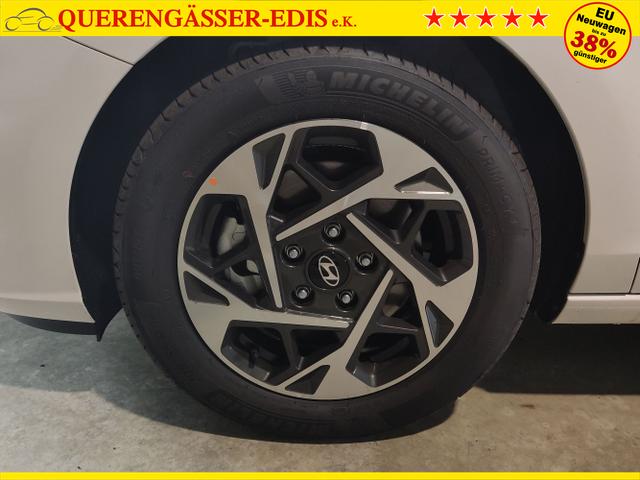Hyundai / i30 Kombi / Weiß / / / , Beispielbilder, ggf. teilweise mit Sonderausstattung