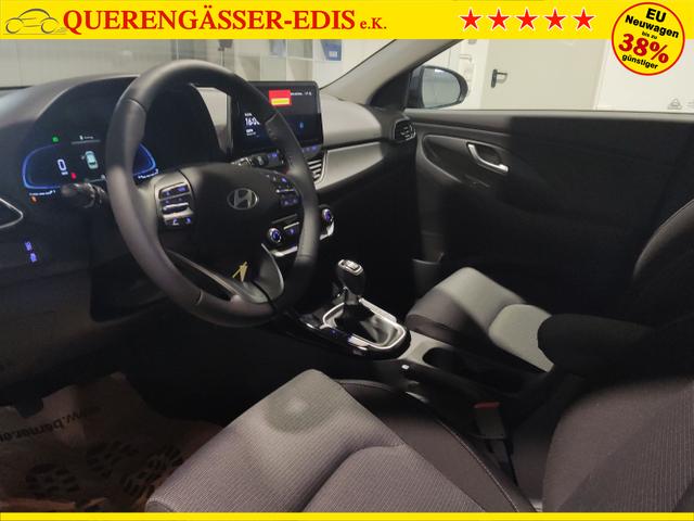 Hyundai / i30 Kombi / Blau / / / 