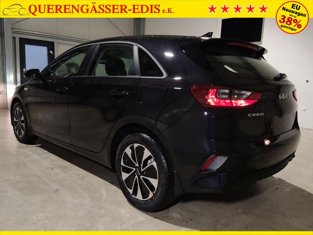 Kia / Ceed Sportswagon / Schwarz / / / , Beispielbilder, ggf. teilweise mit Sonderausstattung