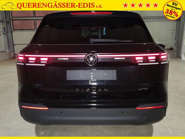 Volkswagen / Tiguan / Schwarz / / / , Beispielbilder, ggf. teilweise mit Sonderausstattung