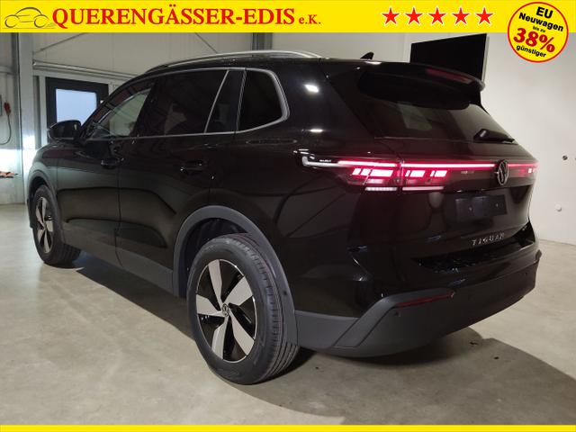 Volkswagen / Tiguan / Schwarz / / / , Beispielbilder, ggf. teilweise mit Sonderausstattung