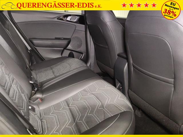 Kia / Ceed Sportswagon / Silber / / / 