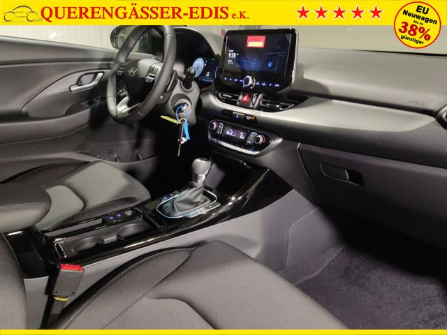 Hyundai / i30 Kombi / Grau / / / , Beispielbilder, ggf. teilweise mit Sonderausstattung