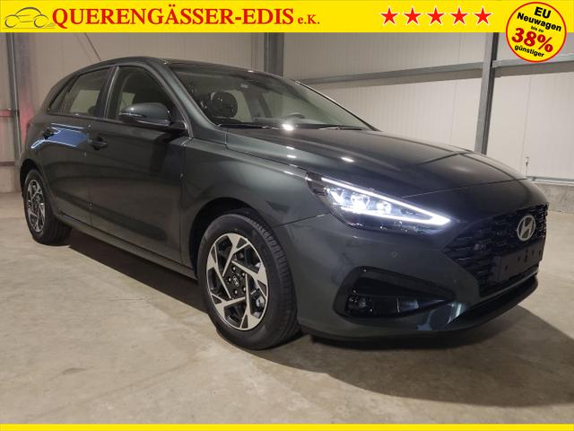 Hyundai / i30 / Grün / / / , Beispielbilder, ggf. teilweise mit Sonderausstattung