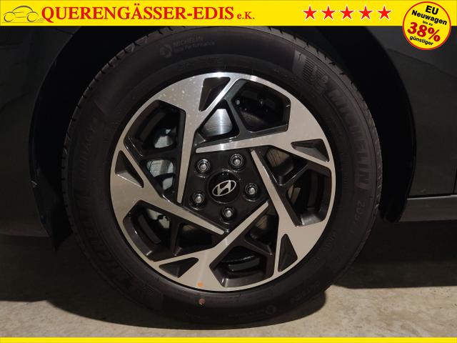 Hyundai / i30 / Grün / / / , Beispielbilder, ggf. teilweise mit Sonderausstattung