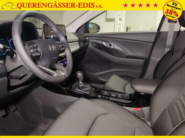 Hyundai / i30 / Grün / / / , Beispielbilder, ggf. teilweise mit Sonderausstattung