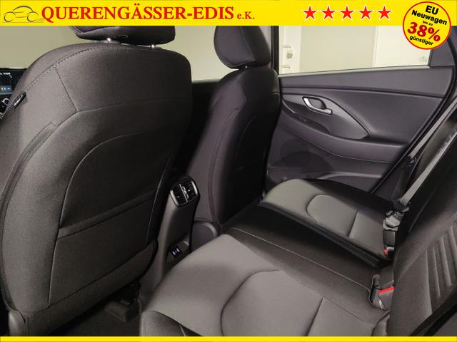 Hyundai / i30 / Grün / / / , Beispielbilder, ggf. teilweise mit Sonderausstattung
