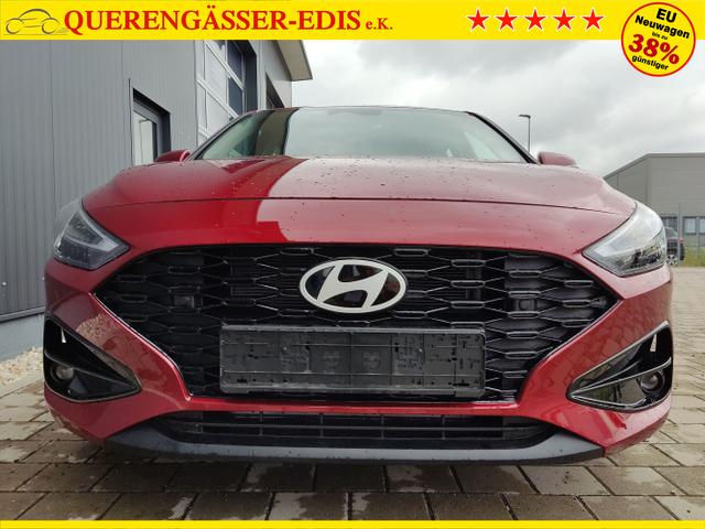 Hyundai / i30 / Rot / / / , Beispielbilder, ggf. teilweise mit Sonderausstattung