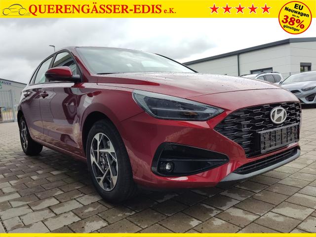 Hyundai / i30 / Rot / / / , Beispielbilder, ggf. teilweise mit Sonderausstattung