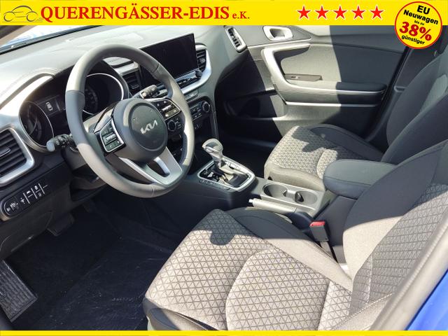 Kia / Ceed Sportswagon / Blau / / / , Beispielbilder, ggf. teilweise mit Sonderausstattung