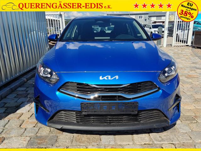 Kia / Ceed / Blau / / / , Beispielbilder, ggf. teilweise mit Sonderausstattung