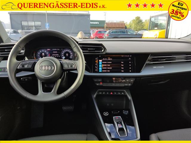 Audi / A3 Sportback / Grau / / / 