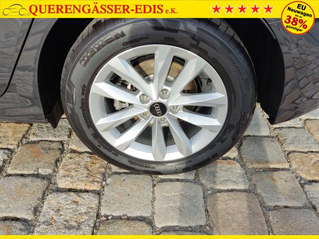 Audi / A3 Sportback / Grau / / / 