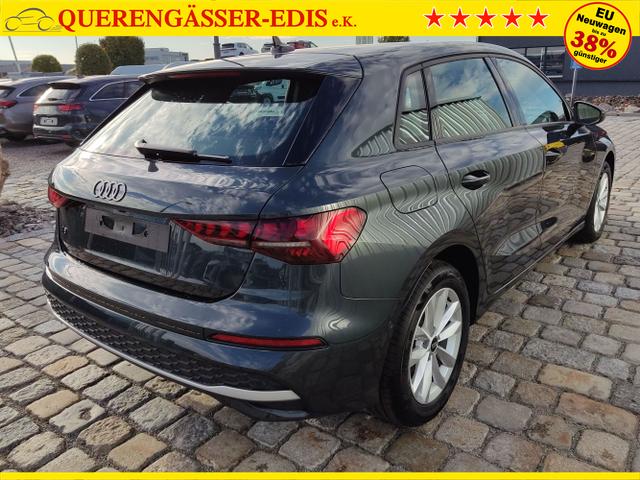Audi / A3 Sportback / Grau / / / 