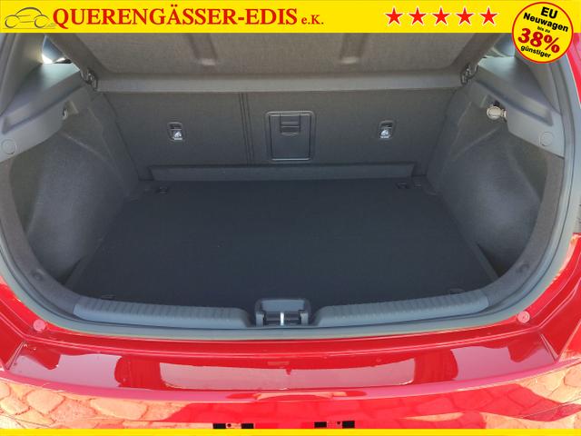 Hyundai / i30 / Rot / / / , Beispielbilder, ggf. teilweise mit Sonderausstattung