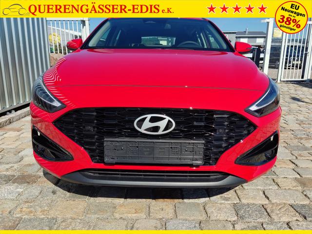 Hyundai / i30 / Rot / / / , Beispielbilder, ggf. teilweise mit Sonderausstattung