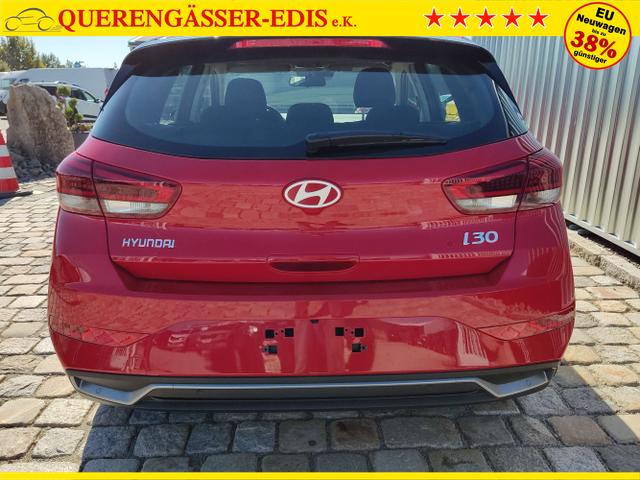 Hyundai / i30 / Rot / / / , Beispielbilder, ggf. teilweise mit Sonderausstattung