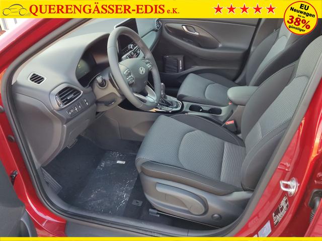 Hyundai / i30 Kombi / Rot / / / , Beispielbilder, ggf. teilweise mit Sonderausstattung