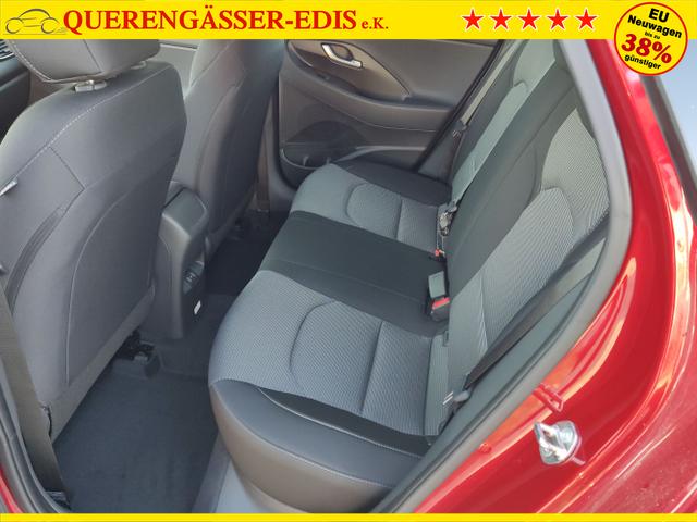 Hyundai / i30 Kombi / Rot / / / , Beispielbilder, ggf. teilweise mit Sonderausstattung