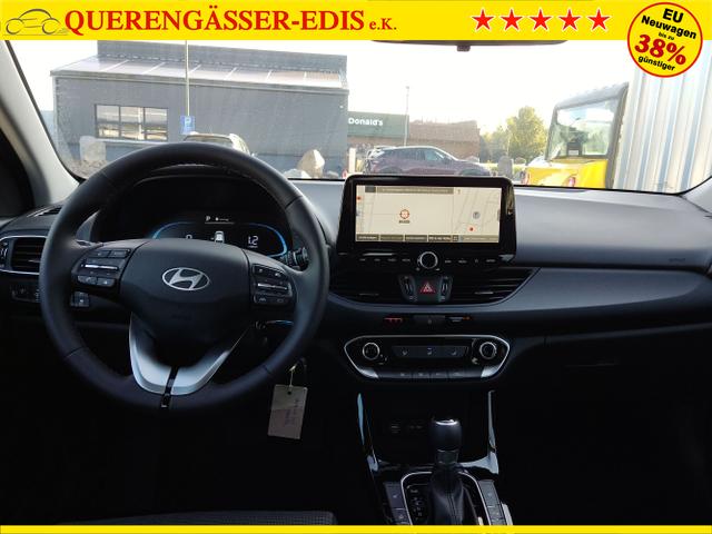 Hyundai / i30 Kombi / Rot / / / , Beispielbilder, ggf. teilweise mit Sonderausstattung
