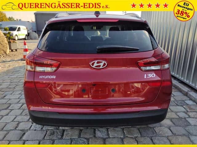 Hyundai / i30 Kombi / Rot / / / , Beispielbilder, ggf. teilweise mit Sonderausstattung