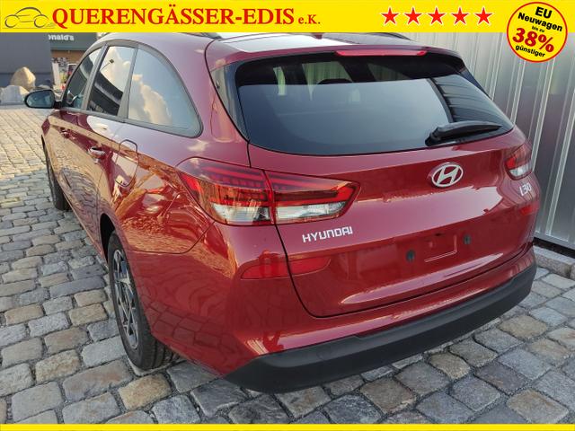 Hyundai / i30 Kombi / Rot / / / , Beispielbilder, ggf. teilweise mit Sonderausstattung