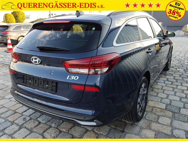Hyundai / i30 Kombi / Blau / / / , Beispielbilder, ggf. teilweise mit Sonderausstattung