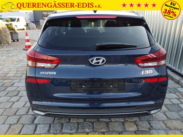 Hyundai / i30 Kombi / Blau / / / , Beispielbilder, ggf. teilweise mit Sonderausstattung