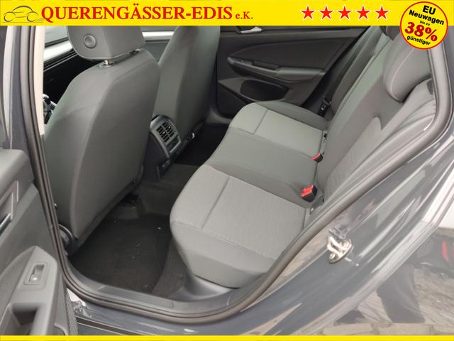 Volkswagen / Golf Variant / Grau / / / 