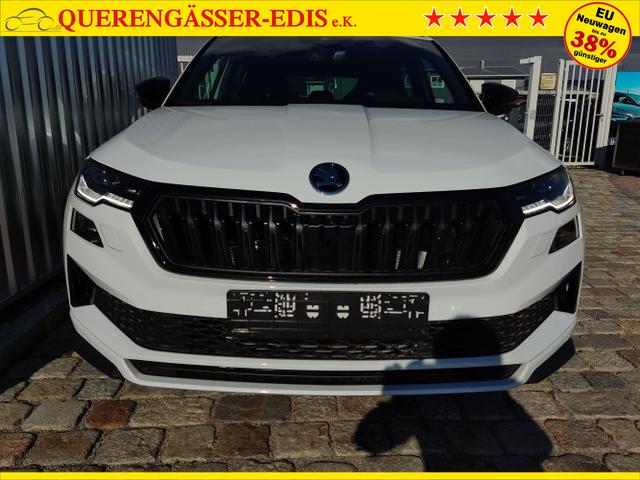 Skoda / Karoq / Weiß / / / , Beispielbilder, ggf. teilweise mit Sonderausstattung