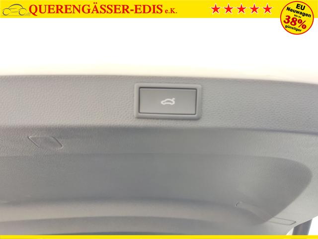 Skoda / Karoq / Weiß / / / , Beispielbilder, ggf. teilweise mit Sonderausstattung