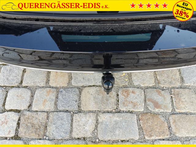 Skoda / Karoq / Schwarz / / / , Beispielbilder, ggf. teilweise mit Sonderausstattung