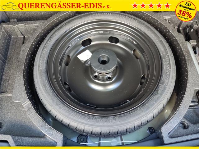 Skoda / Karoq / Schwarz / / / , Beispielbilder, ggf. teilweise mit Sonderausstattung