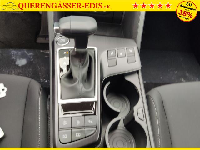 Kia / Sportage / Grün / / / , Beispielbilder, ggf. teilweise mit Sonderausstattung