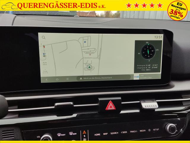 Kia / Sportage / Weiß / / / , Beispielbilder, ggf. teilweise mit Sonderausstattung