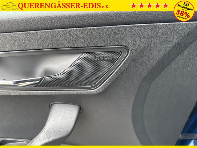 Skoda / Karoq / Blau / / / , Beispielbilder, ggf. teilweise mit Sonderausstattung