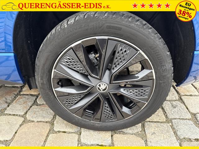 Skoda / Karoq / Blau / / / , Beispielbilder, ggf. teilweise mit Sonderausstattung