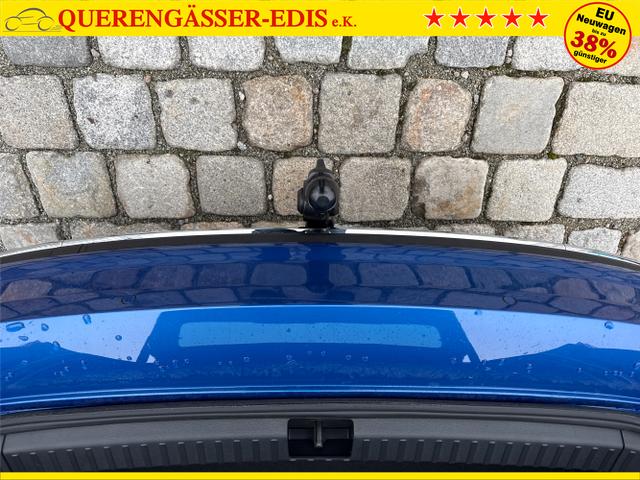 Skoda / Karoq / Blau / / / , Beispielbilder, ggf. teilweise mit Sonderausstattung