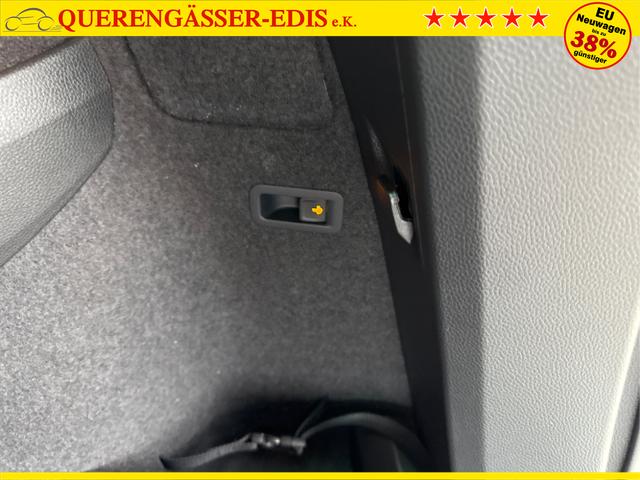 Skoda / Karoq / Grau / / / , Beispielbilder, ggf. teilweise mit Sonderausstattung