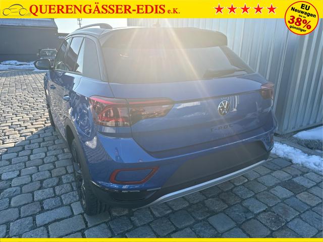 Volkswagen / T-Roc / Blau / / / , Beispielbilder, ggf. teilweise mit Sonderausstattung