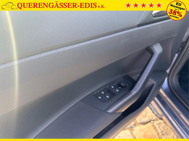 Volkswagen / POLO / Grau / / / 