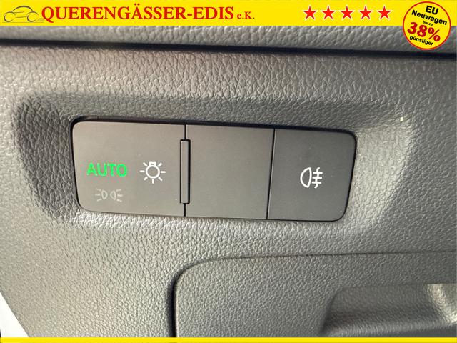 Skoda / Octavia Combi / Wei&szlig; / / / , Beispielbilder, ggf. teilweise mit Sonderausstattung