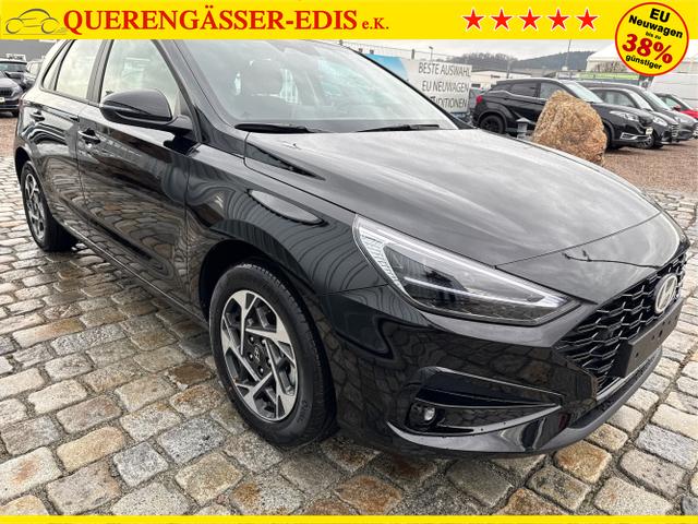 Hyundai / i30 / Schwarz / / / 